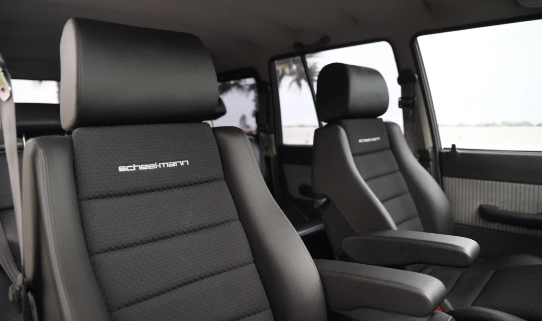 1990 Toyota Land Cruiser FJ62 (17)