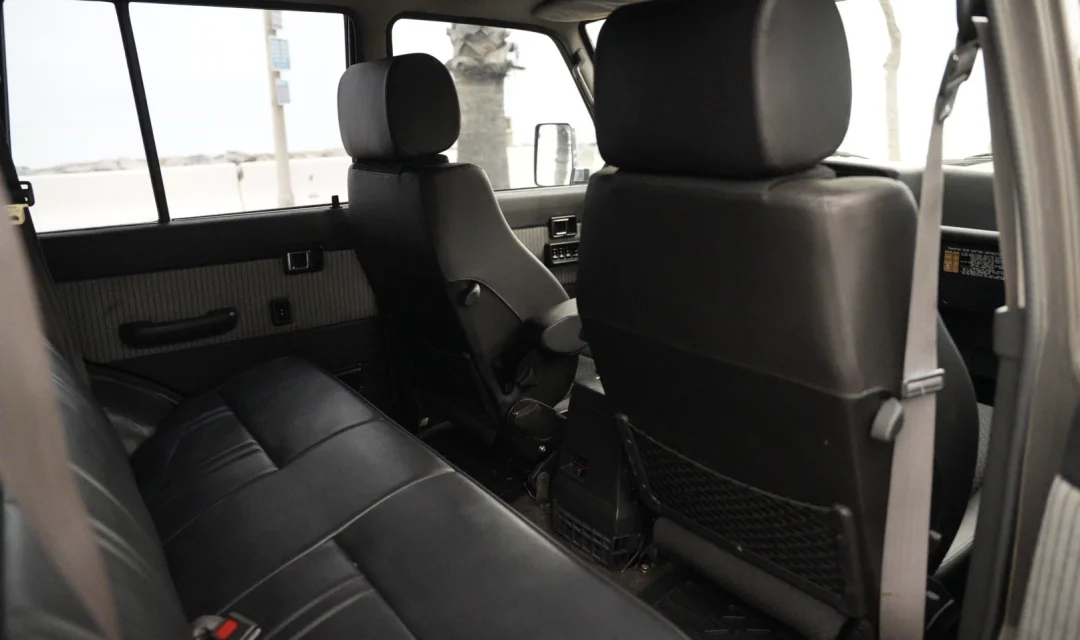 1990 Toyota Land Cruiser FJ62 (19)