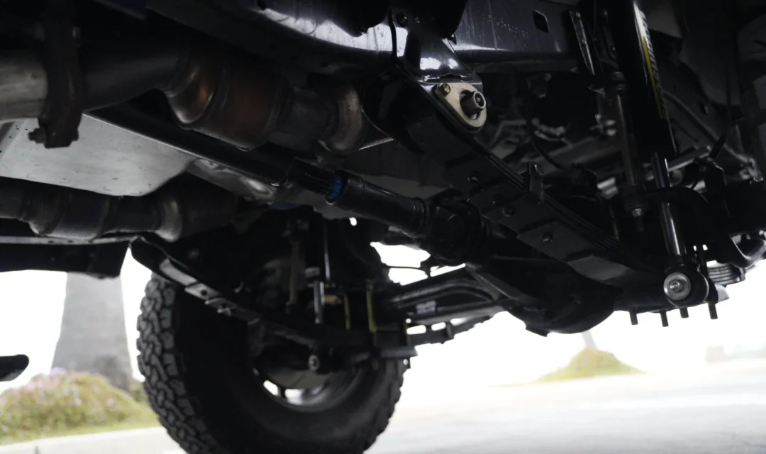 1990 Toyota Land Cruiser FJ62 (40)